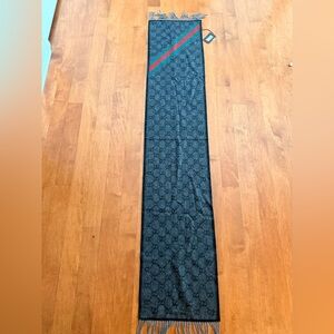 Brand new with tags Gucci scarf